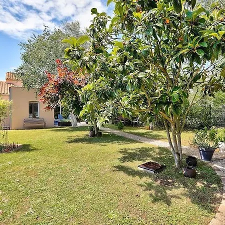 A La Rochelle Proche Velodyssee Et Parking Prive Homestay La Rochelle (Charente-Maritime)